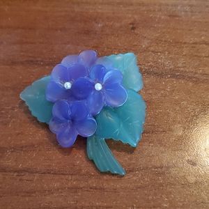 Vintage Avon Violet Flower Brooch